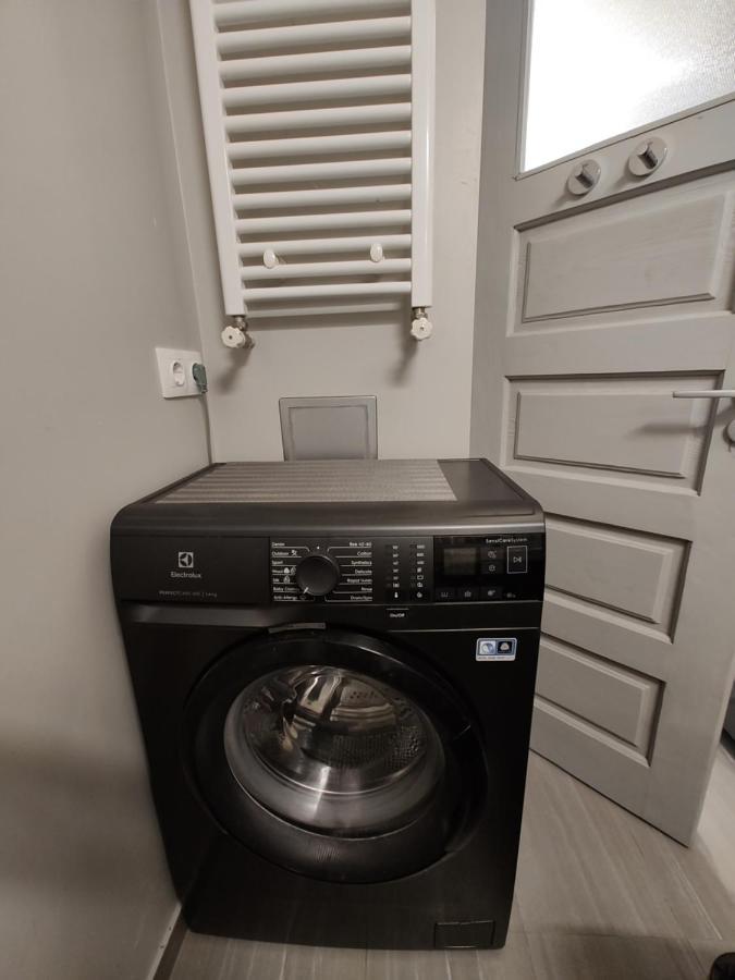 Ultracentral Ploiesti Apartment-Free Private Parking Luaran gambar