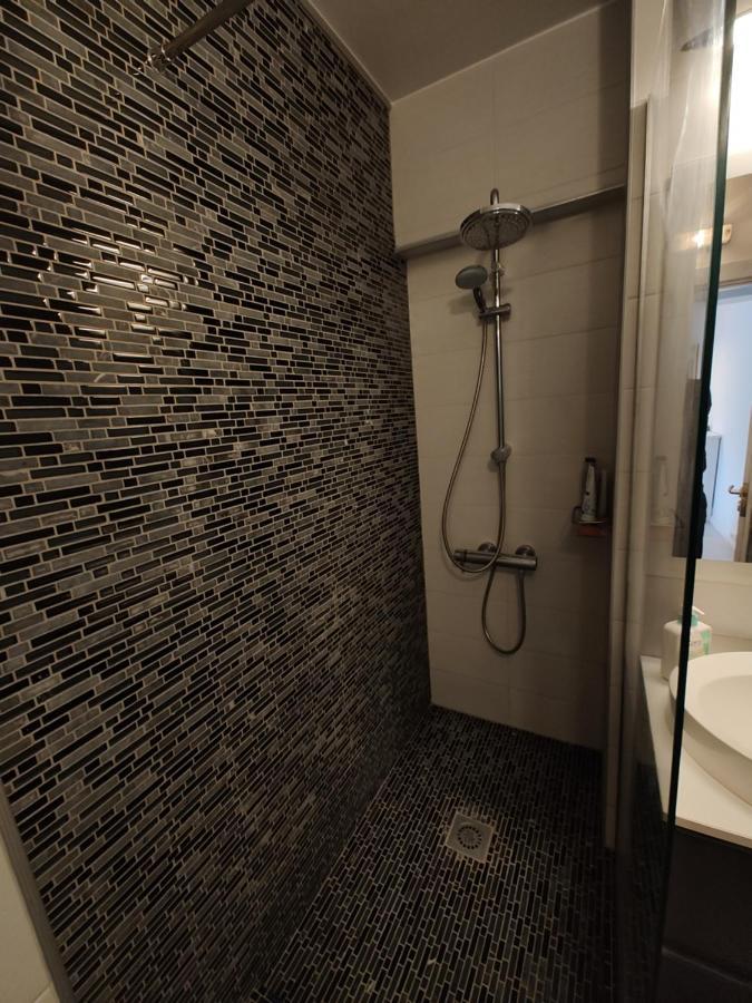 Ultracentral Ploiesti Apartment-Free Private Parking Luaran gambar